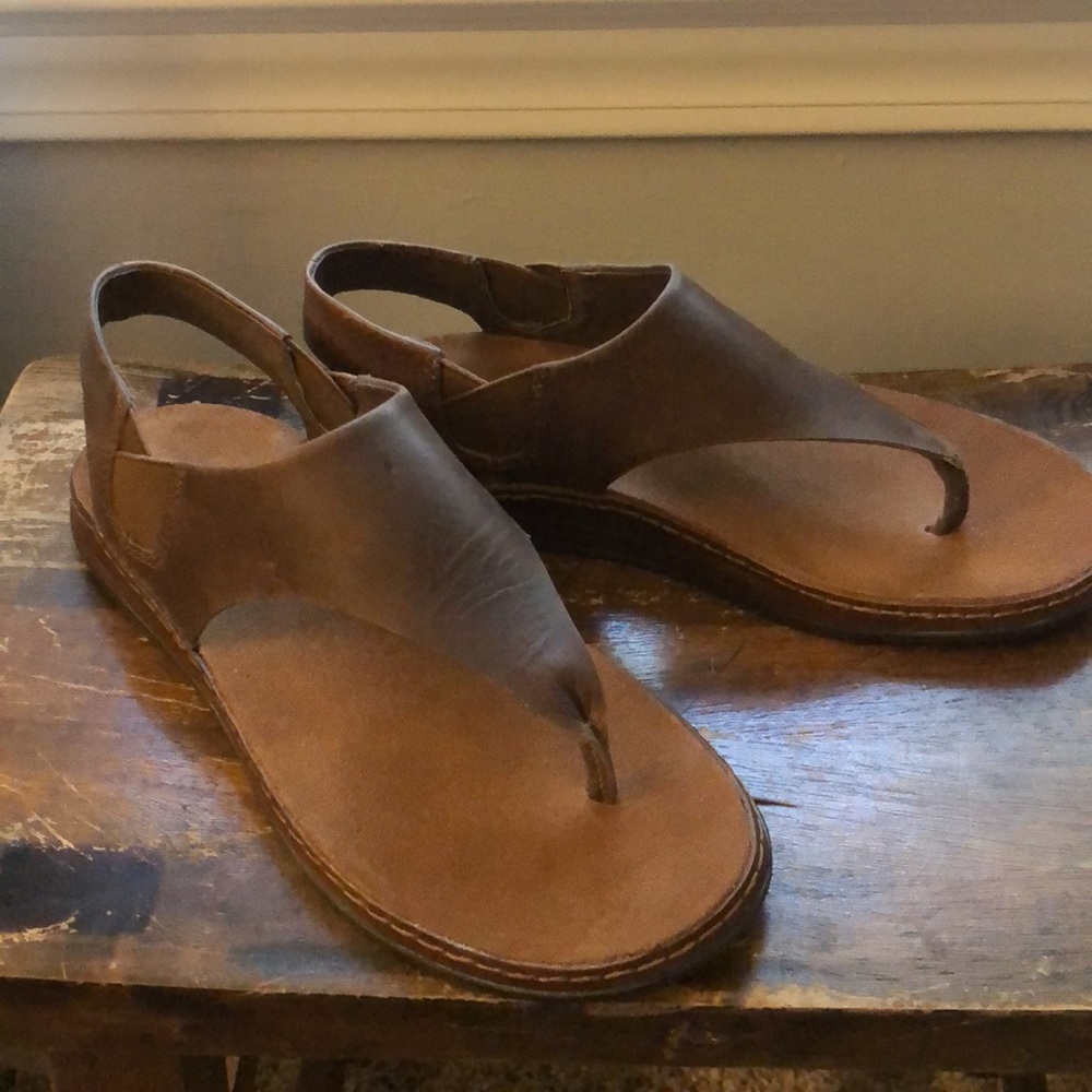 NWB Chaco wayfarer post sandals - women’s size 6